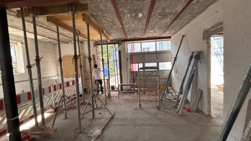 Fertig beschichteter Stahlträger mit dokumentierter Ausführung